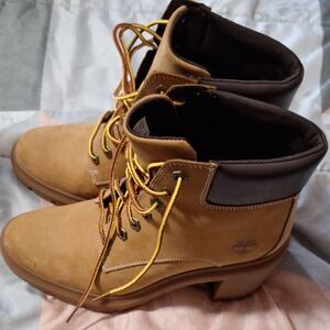 Timberland Women's Brown Lace-Up Boots